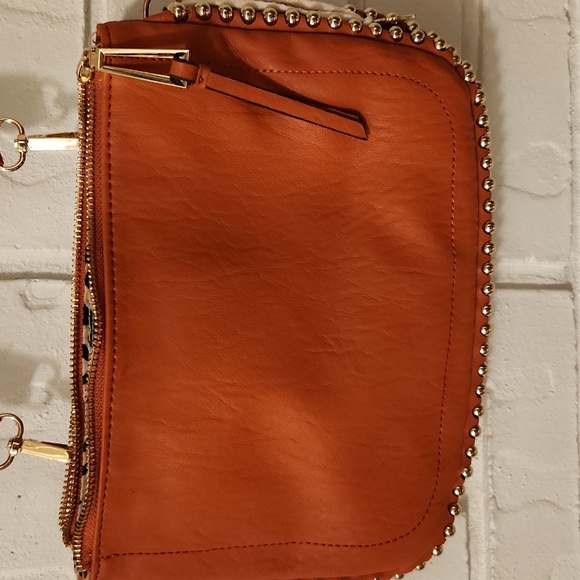 Jessica Simpson Faux Leather Crossbody Bag - Picture 6 of 11